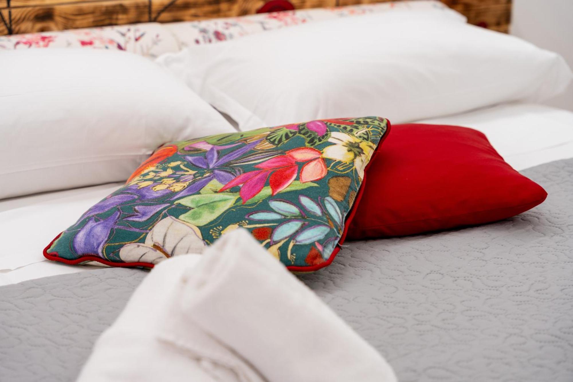 Palazzo Nicolaus Del Borgo Antico Bed & Breakfast Bari Eksteriør bilde