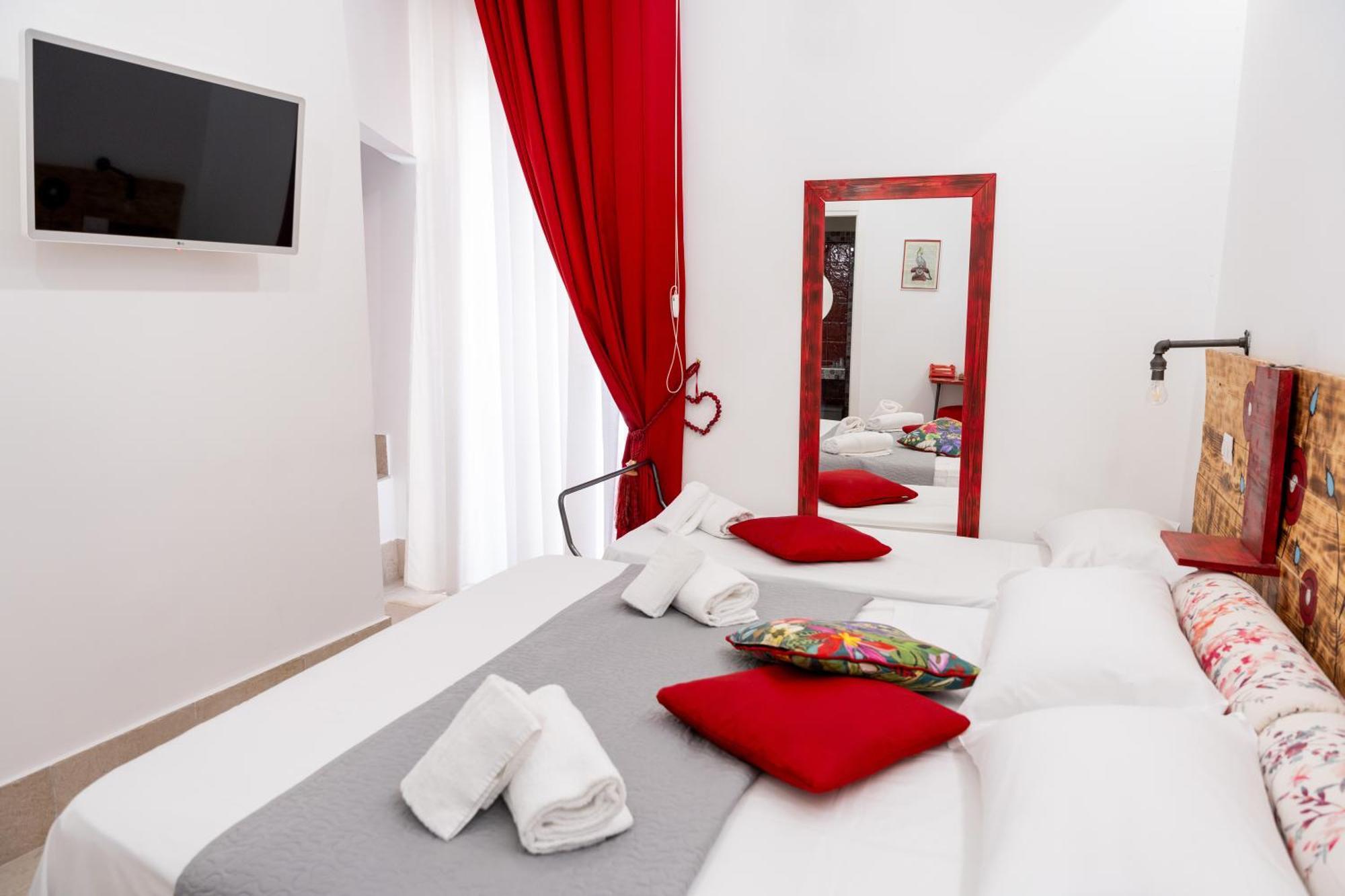 Palazzo Nicolaus Del Borgo Antico Bed & Breakfast Bari Eksteriør bilde